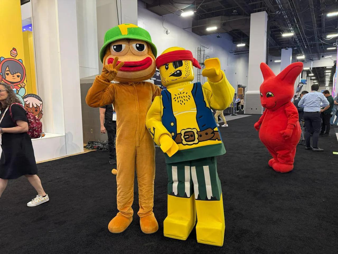 Ponke with a lego person